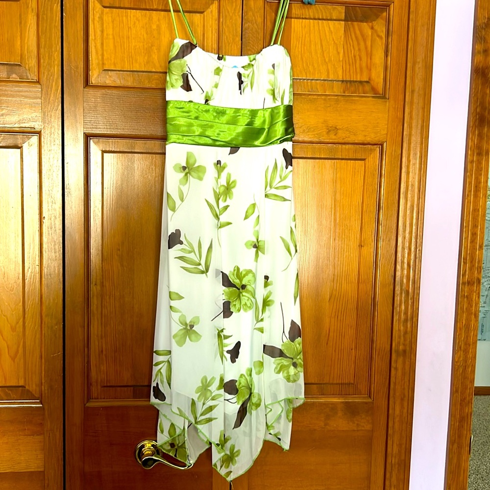 Above the knee white dress with brown and green pattern, spaghetti strap size L